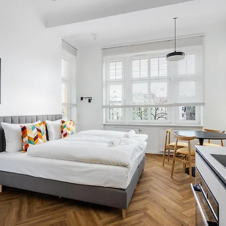 Przytulne I Komfortowe Studia Very Berry W Poznaniu By Noclegi Renters Exterior photo