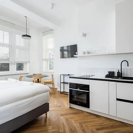 Przytulne I Komfortowe Studia Very Berry W Poznaniu By Noclegi Renters Exterior photo