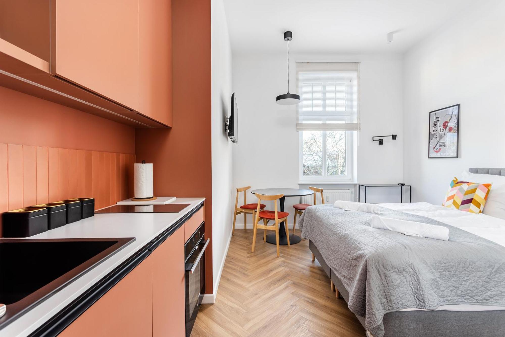 Przytulne I Komfortowe Studia Very Berry W Poznaniu By Renters Apartment