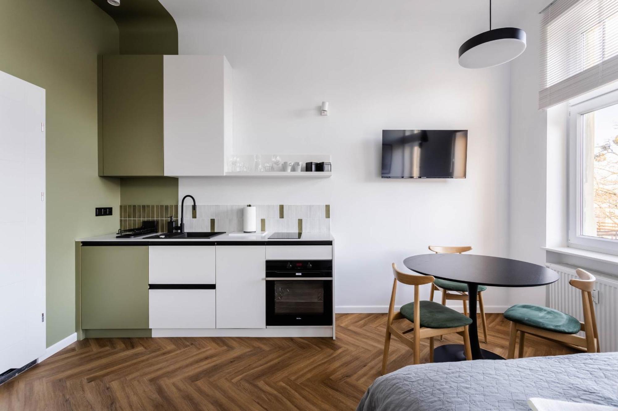 Przytulne I Komfortowe Studia Very Berry W Poznaniu By Renters Apartment