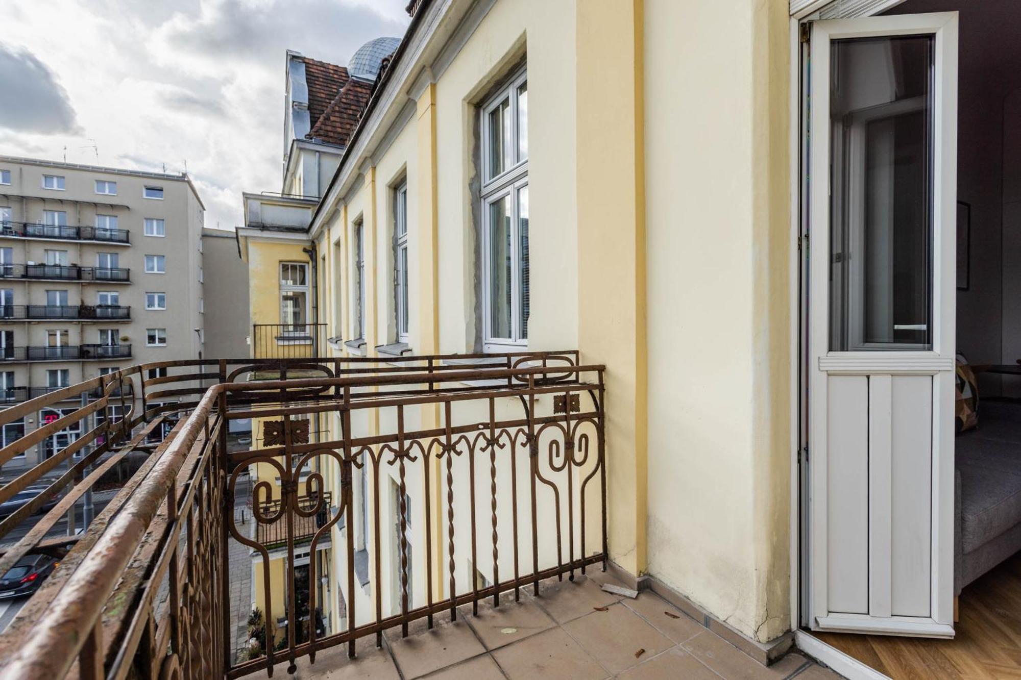 Przytulne I Komfortowe Studia Very Berry W Poznaniu By Renters Poznan