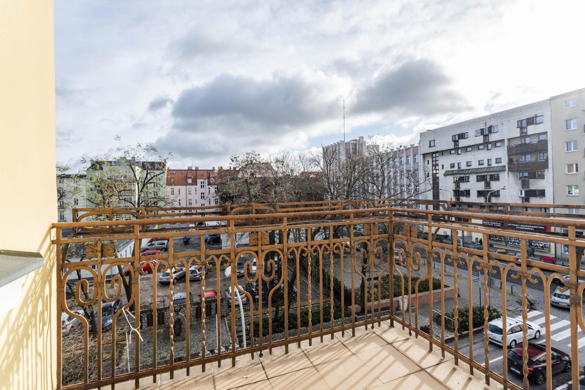 Przytulne I Komfortowe Studia Very Berry W Poznaniu By Renters Apartment Poznan