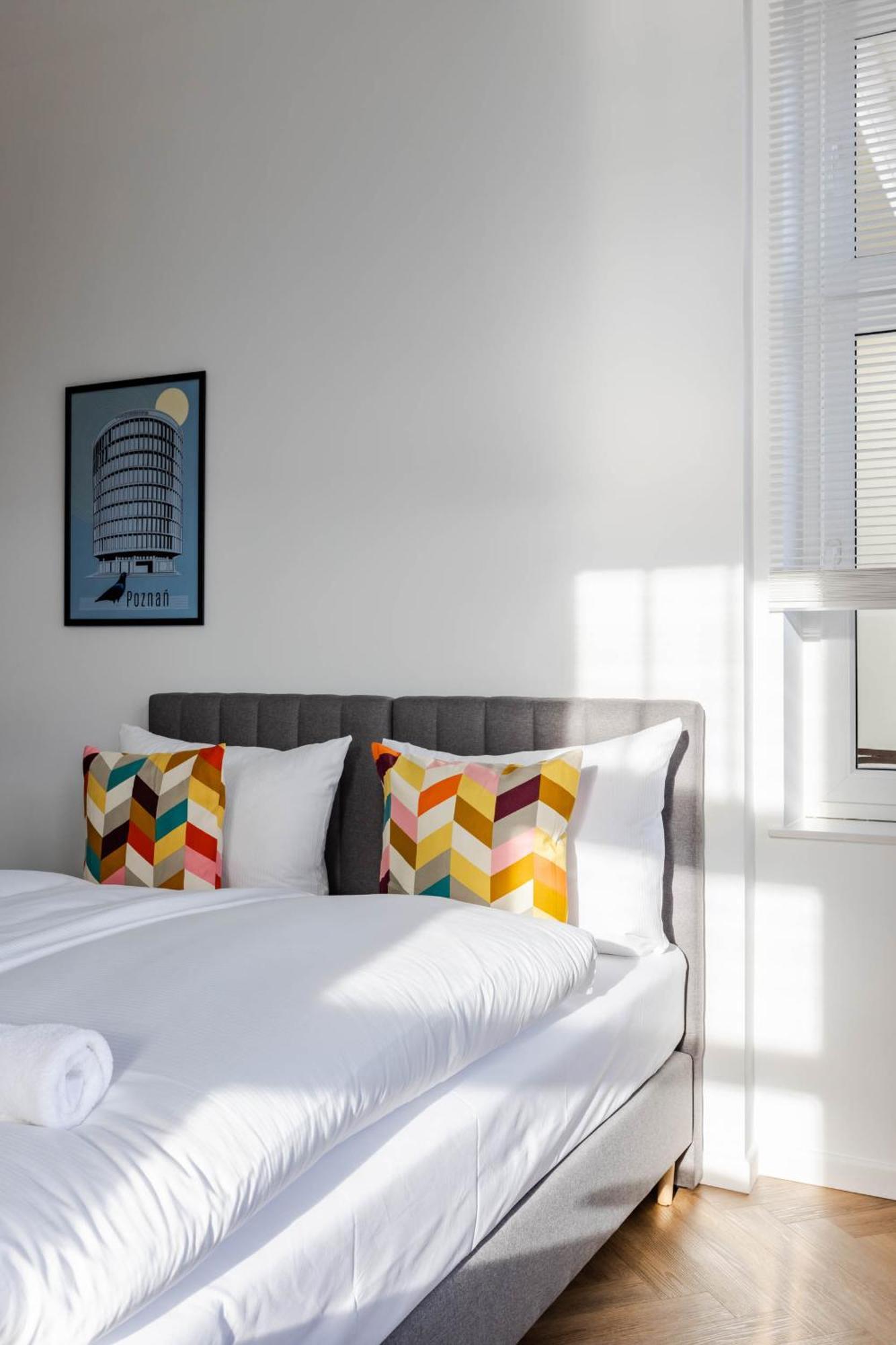 Apartment Przytulne I Komfortowe Studia Very Berry W Poznaniu By Renters Poznan