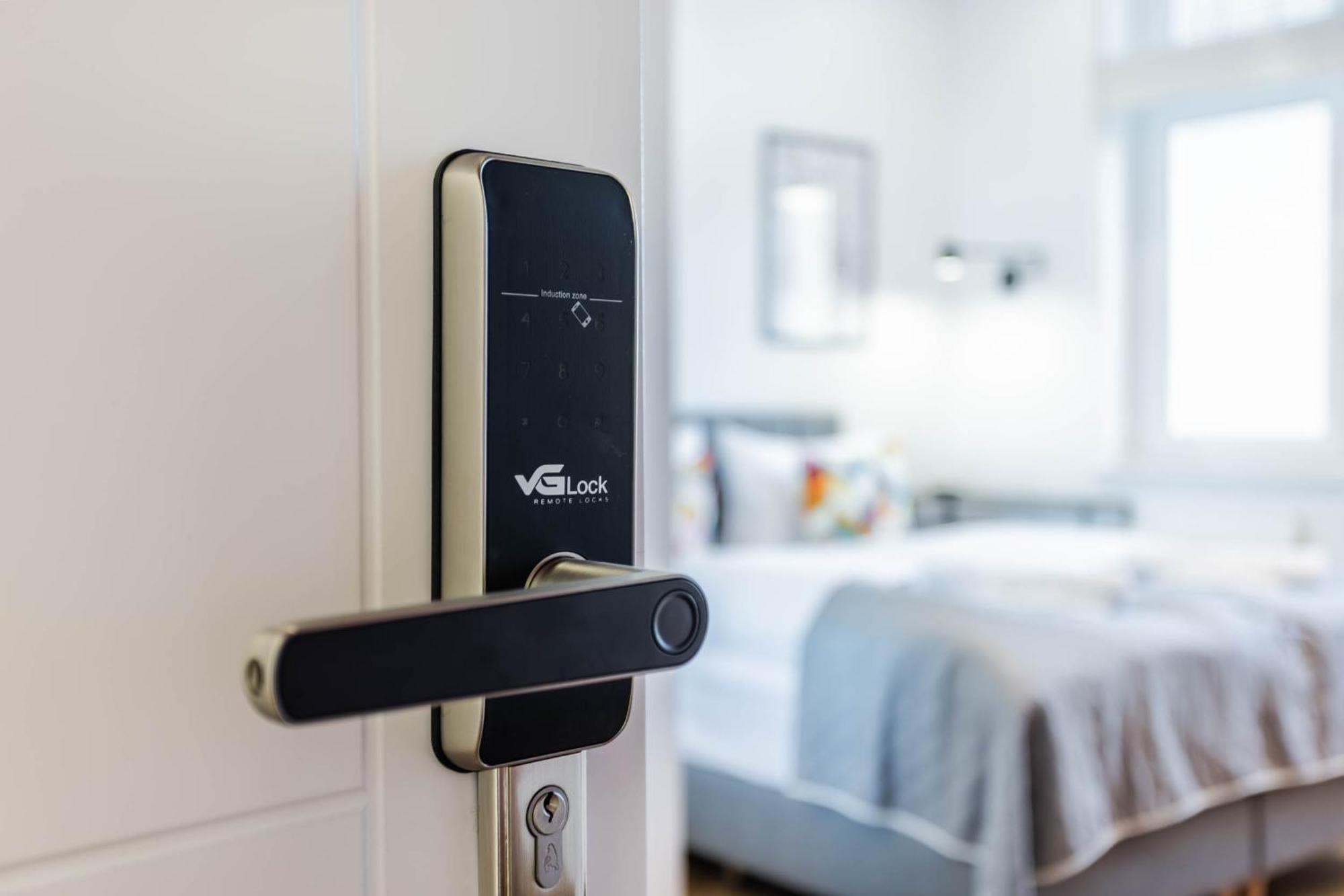 Przytulne I Komfortowe Studia Very Berry W Poznaniu By Renters Apartment Posen