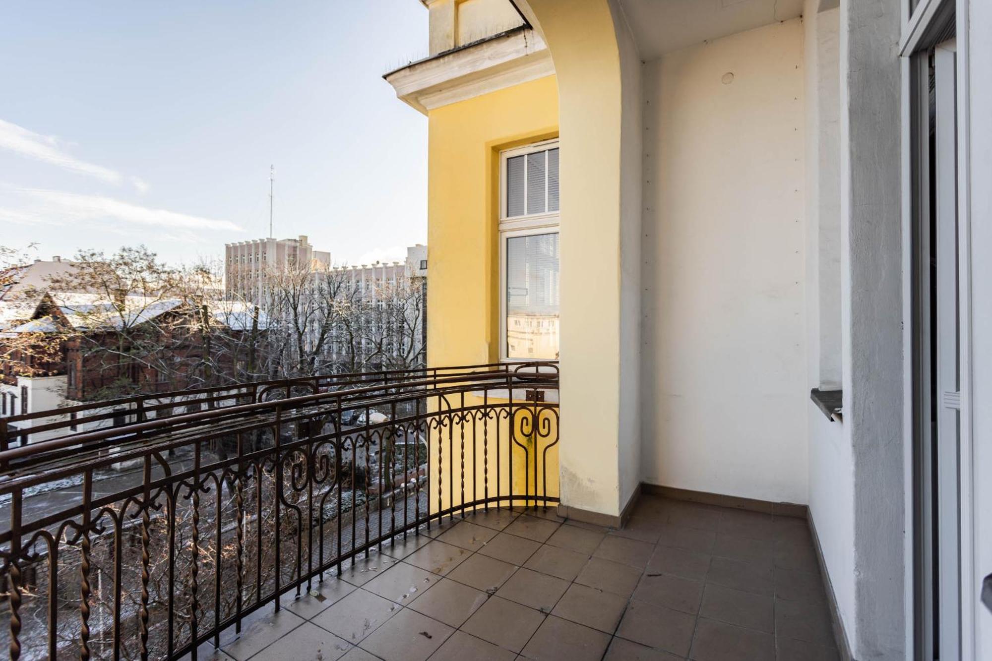 Apartment Przytulne I Komfortowe Studia Very Berry W Poznaniu By Renters Poznan