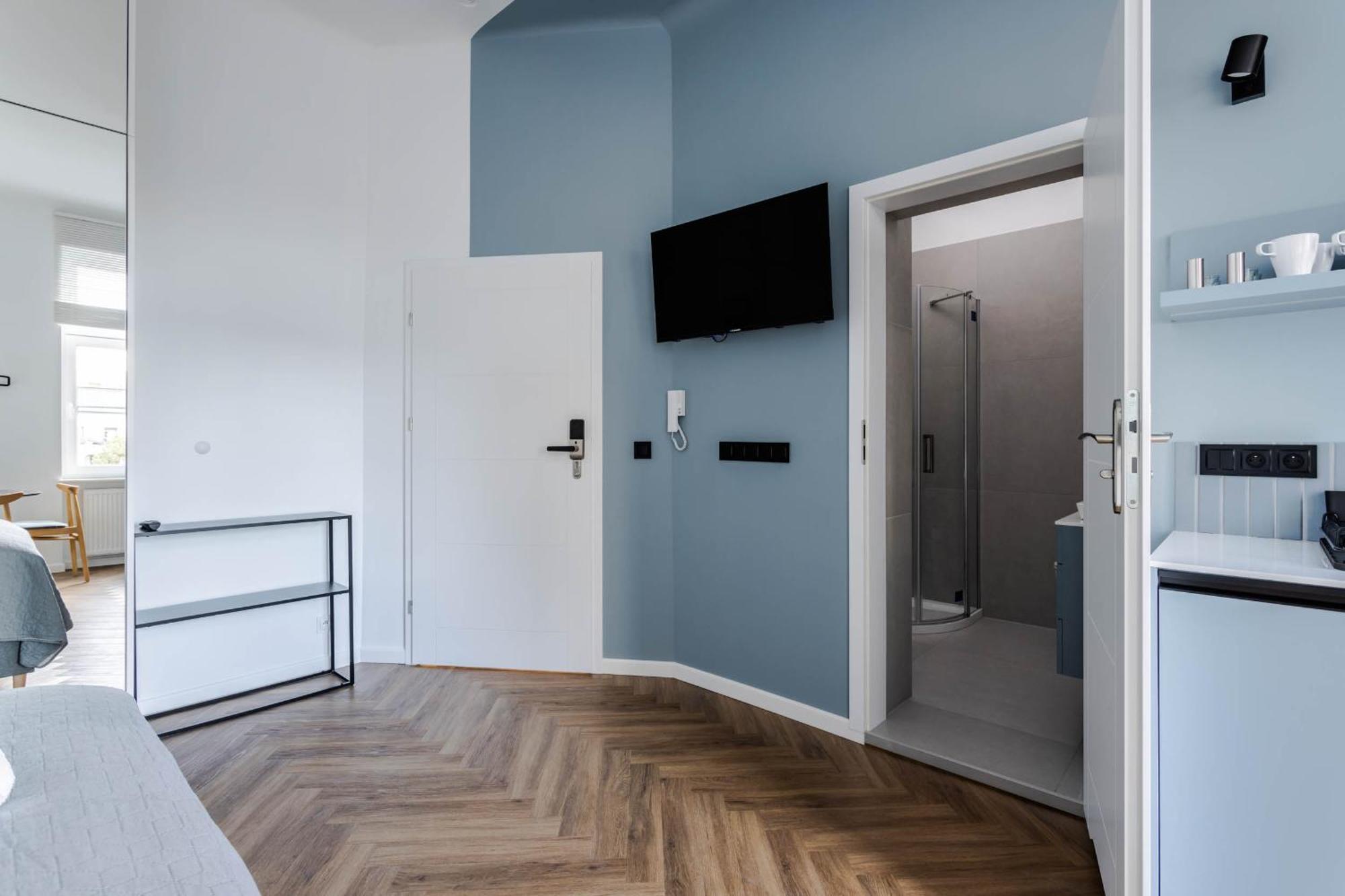 Apartment Przytulne I Komfortowe Studia Very Berry W Poznaniu By Renters *