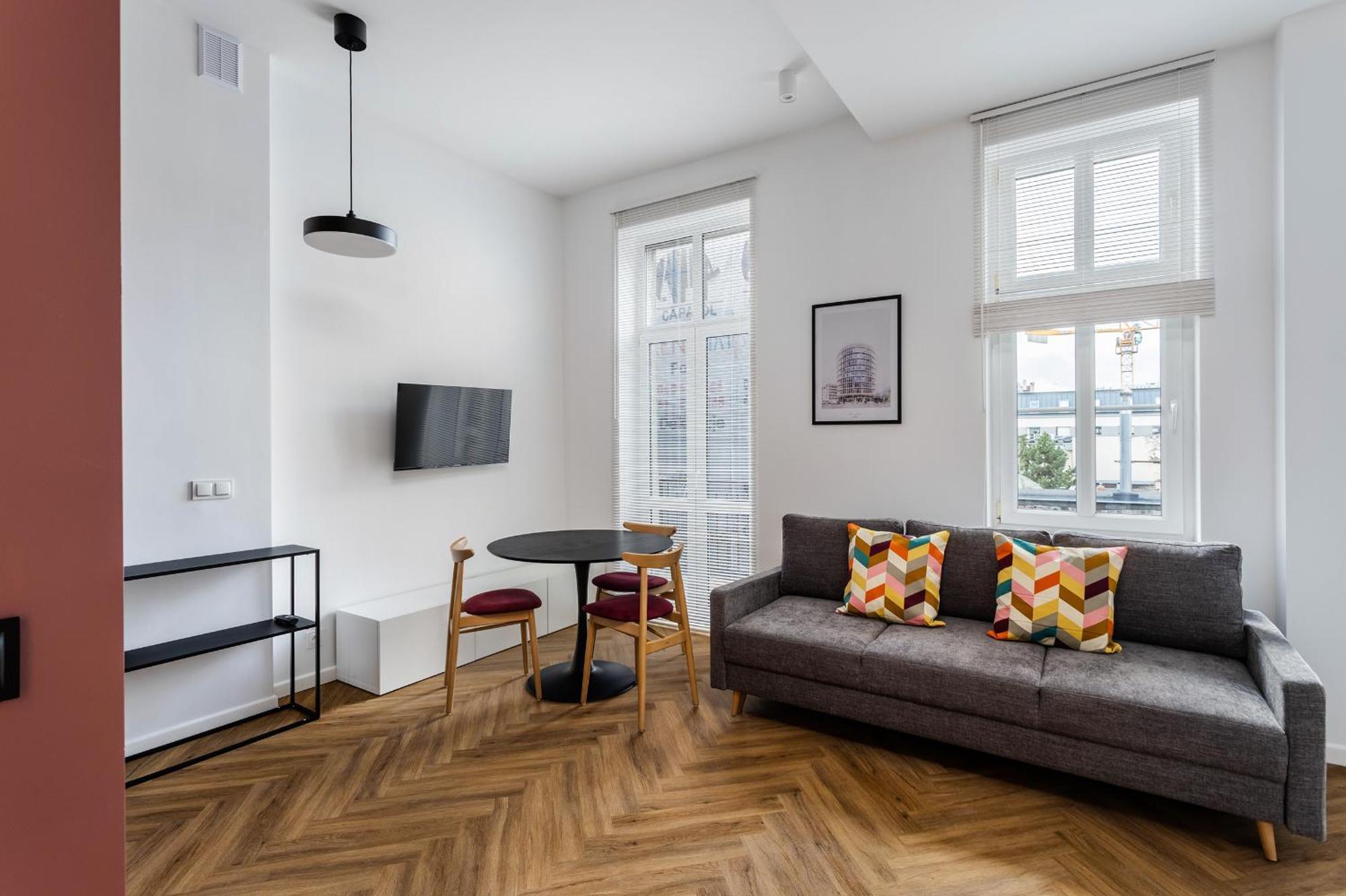 Apartment Przytulne I Komfortowe Studia Very Berry W Poznaniu By Renters Posen
